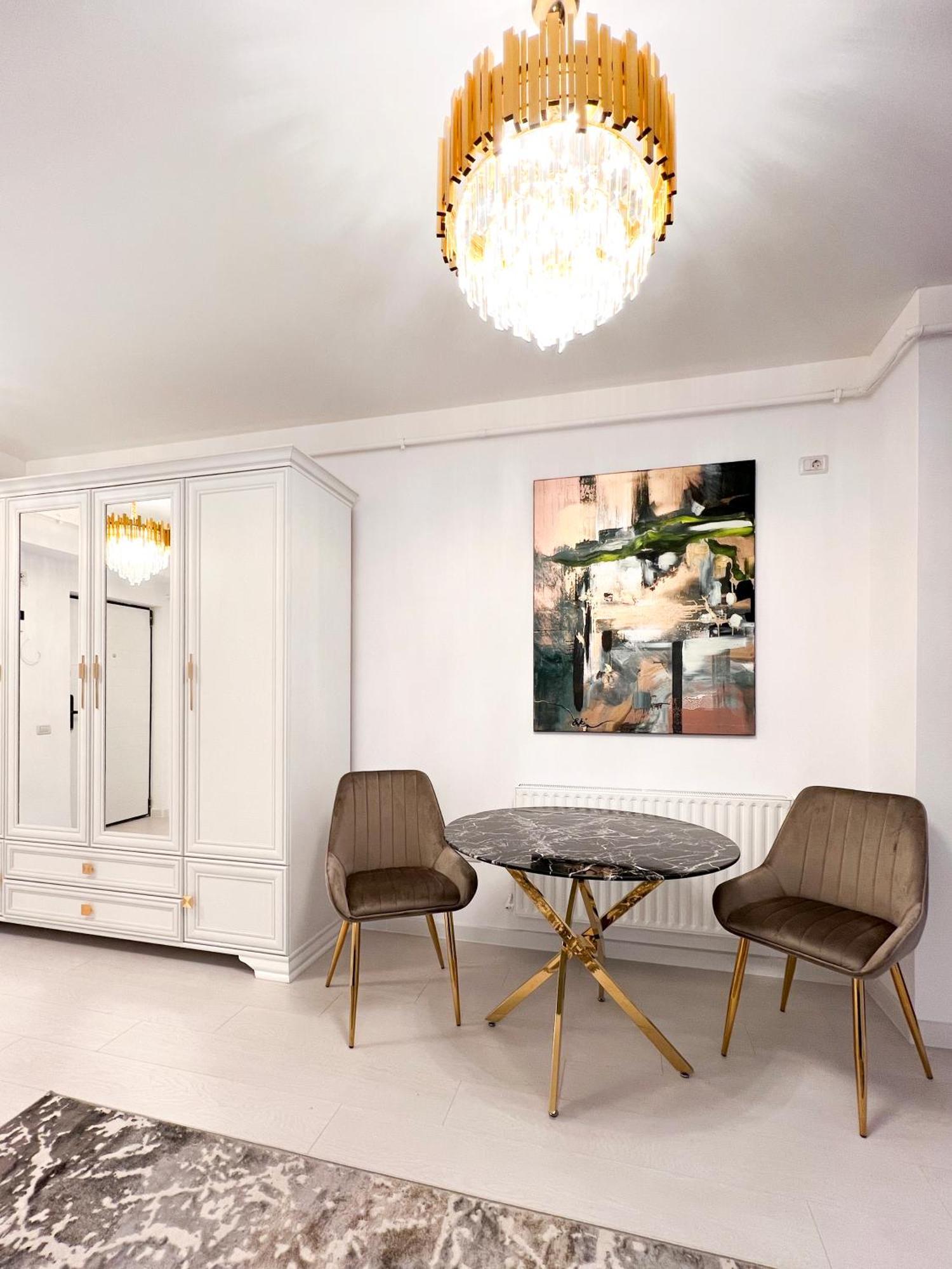Happy Studio By Rh Living Бухарест Екстер'єр фото